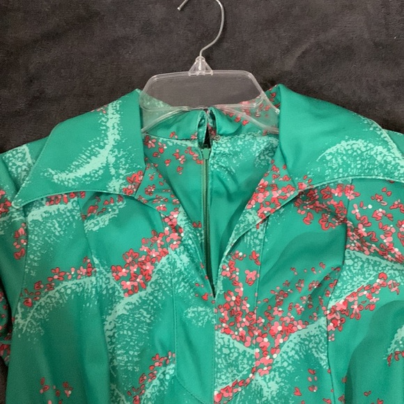 Vintage green and pink flare collar 70s dress. Size 12 perfect condition - Picture 3 of 10